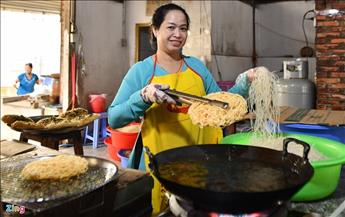 pizza hủ tiếu cần thơ